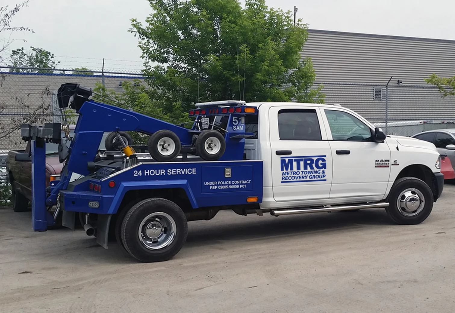 MTRG wheel-lift recovery truck